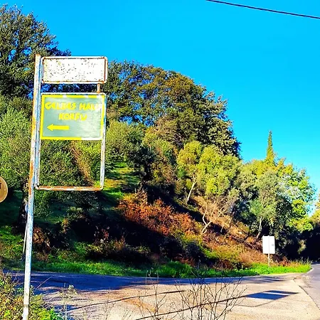 דירה Gelbes Haus Korfu Pithos