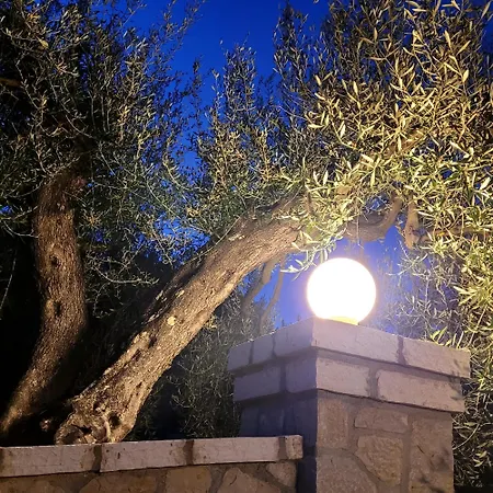 דירה Gelbes Haus Korfu