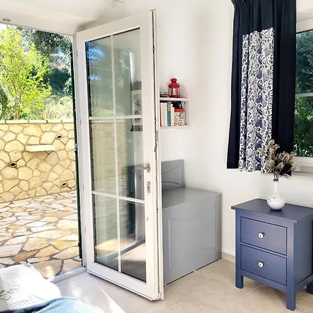 Gelbes Haus Korfu アパート Pithos