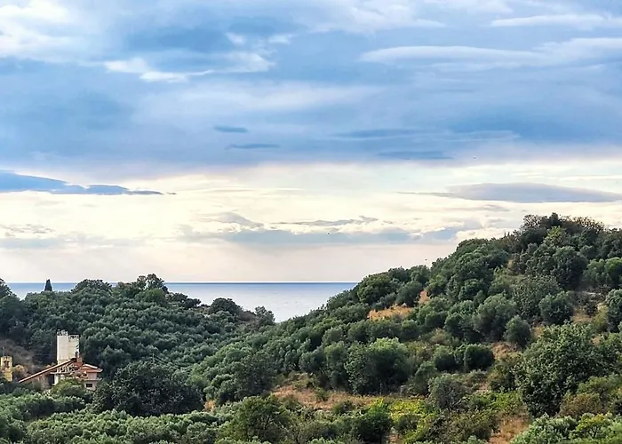 Апартаменты Gelbes Haus Korfu Pithos