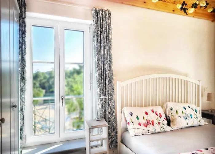 Апартаменты Gelbes Haus Korfu Pithos