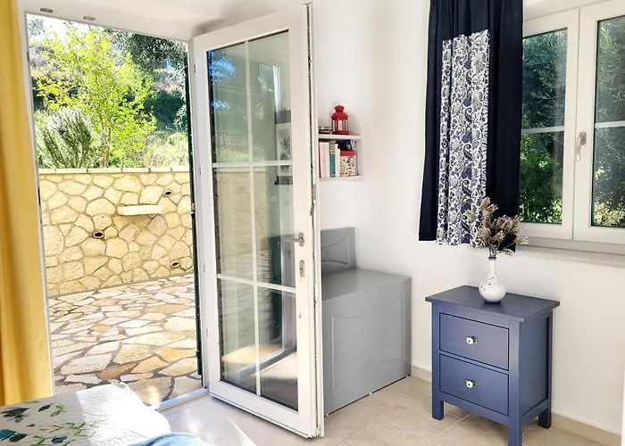Gelbes Haus Korfu Апартаменты Pithos