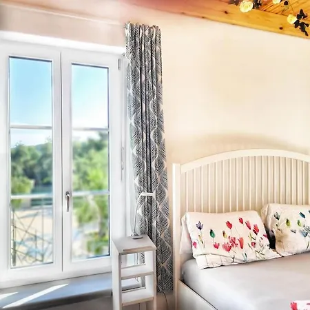 아파트 Gelbes Haus Korfu Pithos