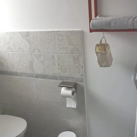 Gelbes Haus Korfu 아파트 *