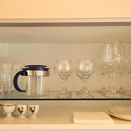 Gelbes Haus Korfu Pithos