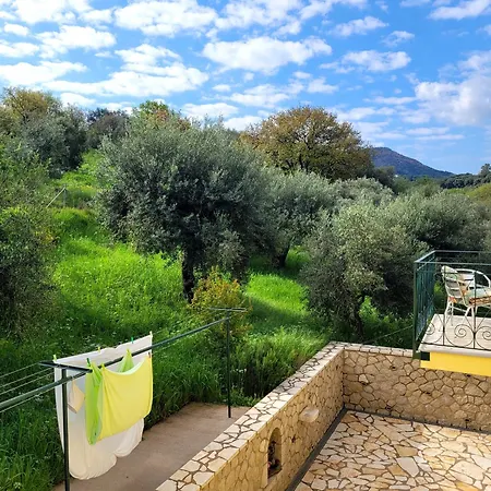 Gelbes Haus Korfu Apartament Pithos