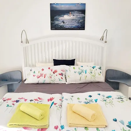 Gelbes Haus Korfu Apartament Pithos